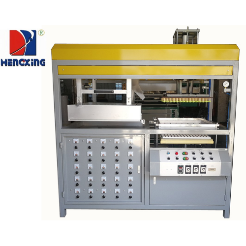 Manual plastic vacuum forming machine